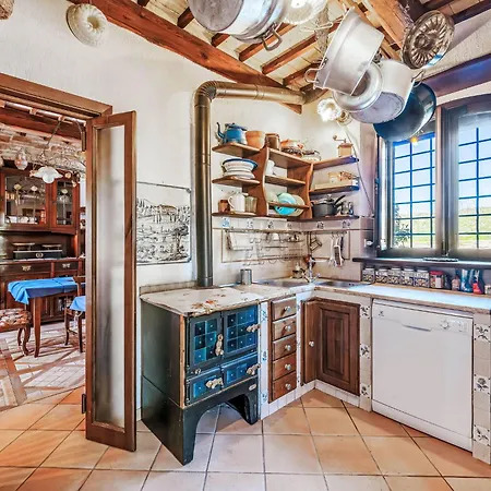 Giuncheto-1 By Interhome * Pilonico Paterno